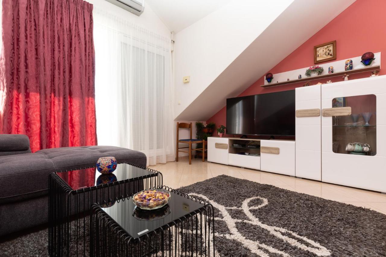 Apartman Monika Omis Exterior photo