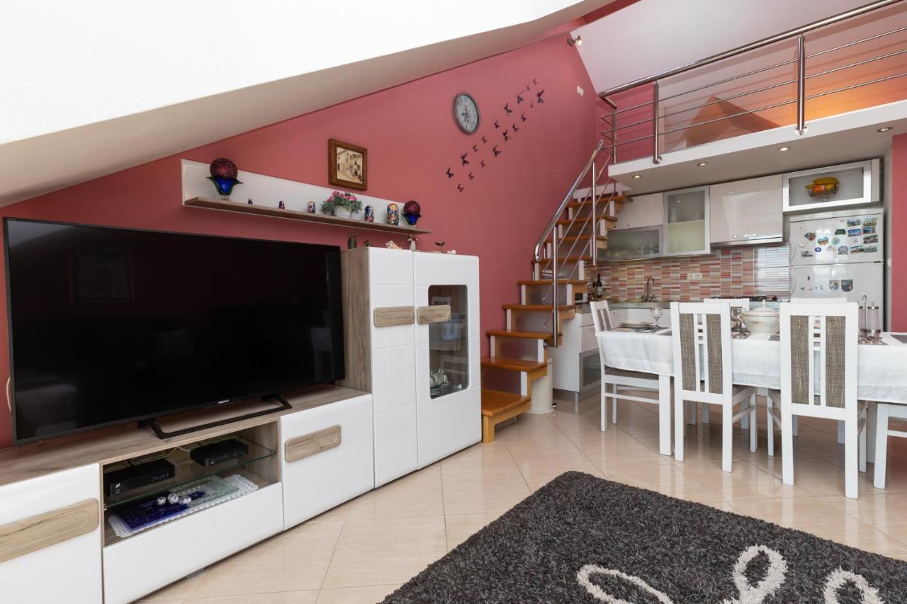Apartman Monika Omis Exterior photo