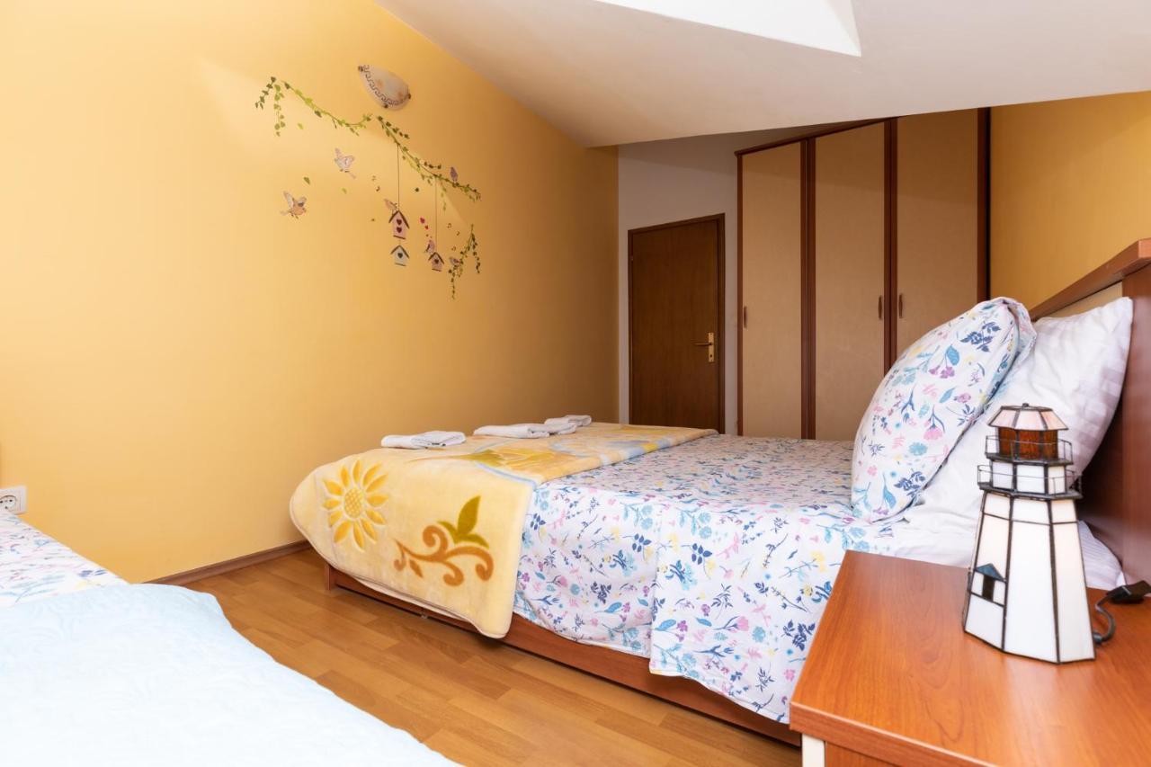 Apartman Monika Omis Exterior photo